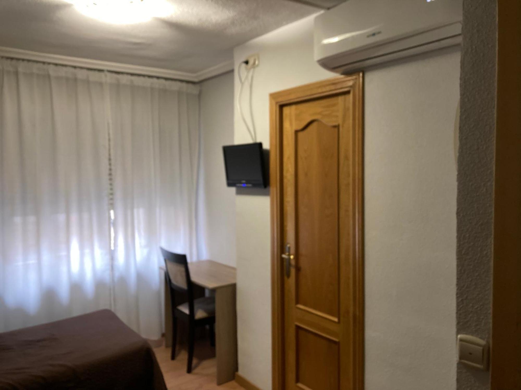 Economy Twin Room