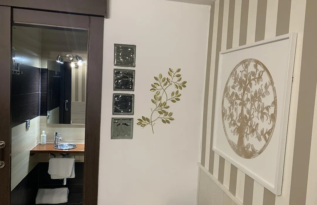 Hostal Gud Salamanca-1